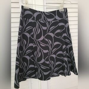 H&M Elegant Black and Gray Patterned Skirt